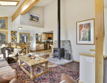 alpine meadows sunny retreat ski lease